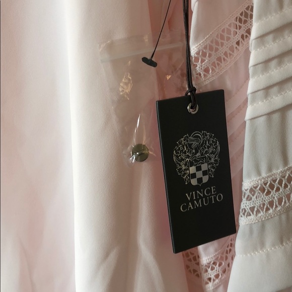 Pink blouse - Picture 3 of 4